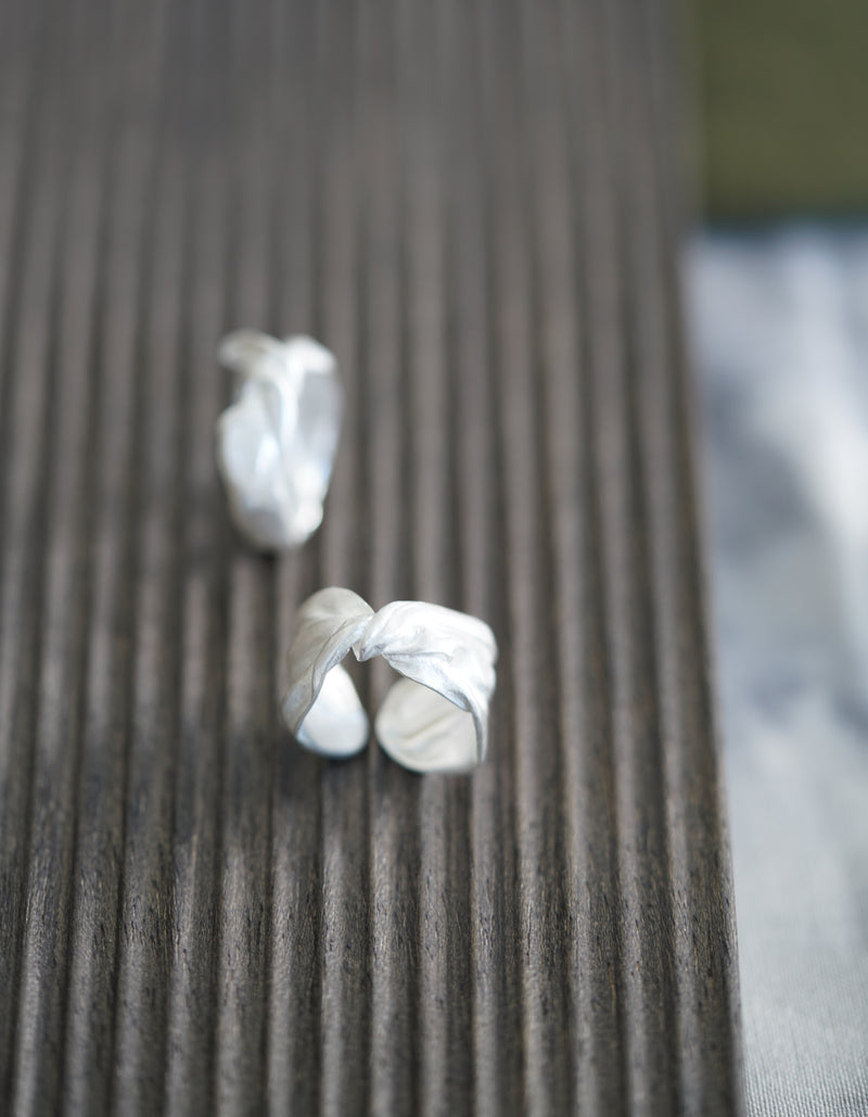 FOLDS RING