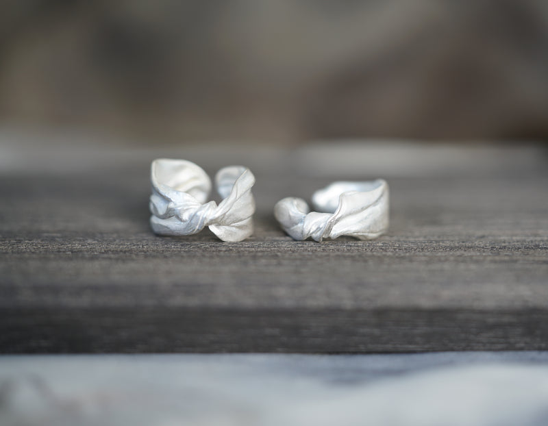 FOLDS RING