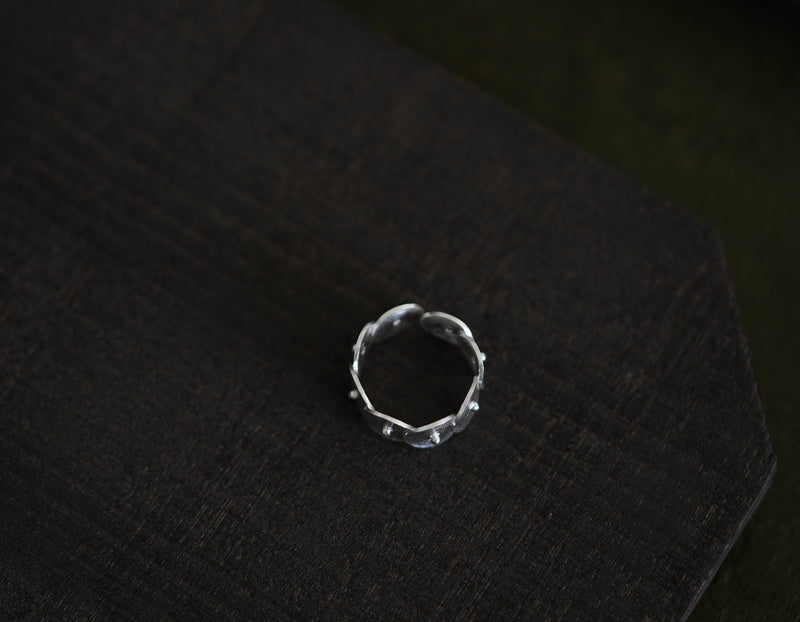 MIAO SCALES RING