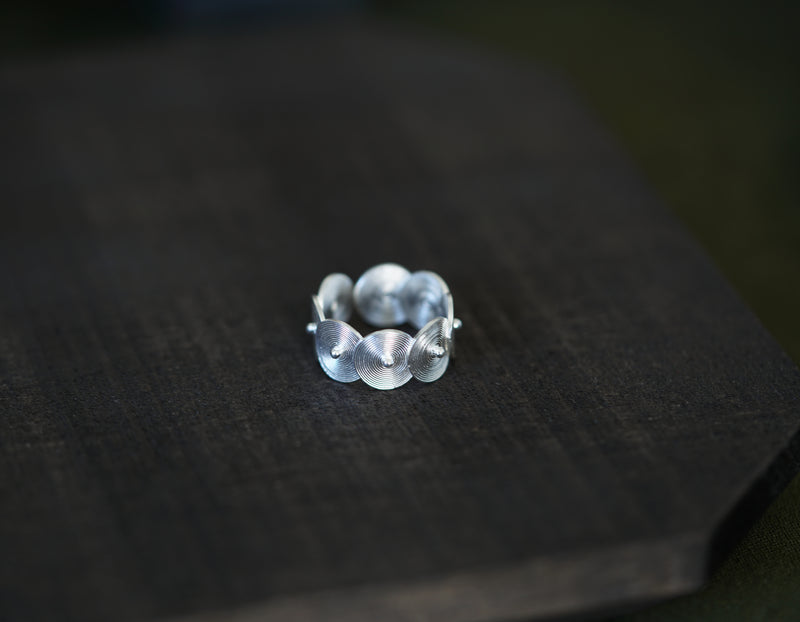 MIAO SCALES RING