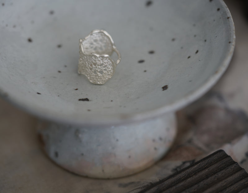 LACE RING