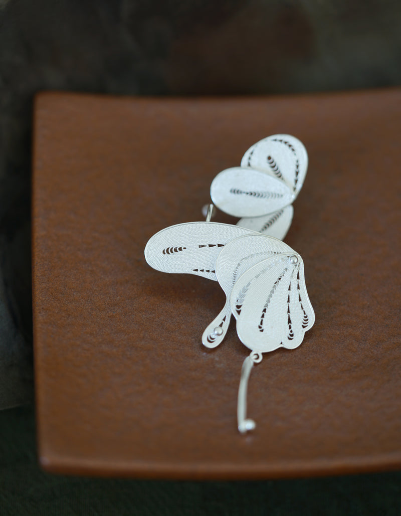 AWAKEN SPRING BUTTERFLY EARRING