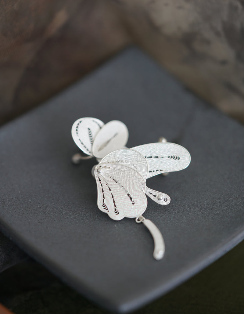 AWAKEN SPRING BUTTERFLY EARRING