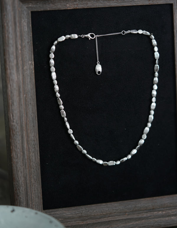TOWARDS NECKLACE