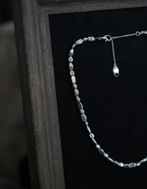 TOWARDS NECKLACE