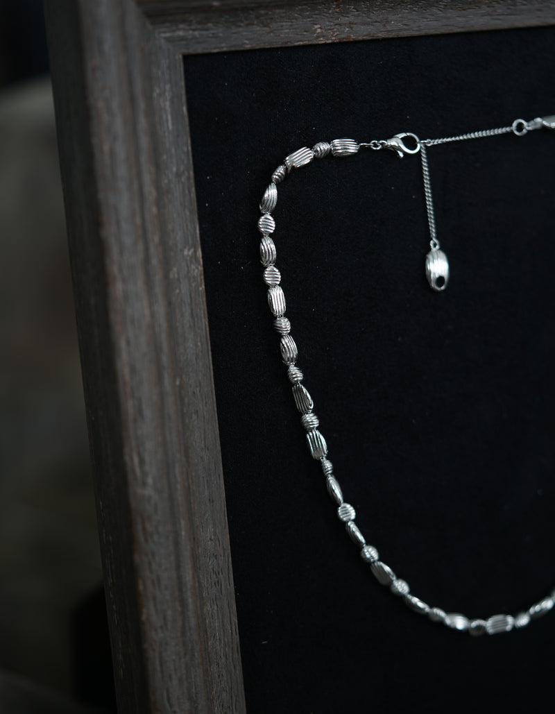 TOWARDS NECKLACE
