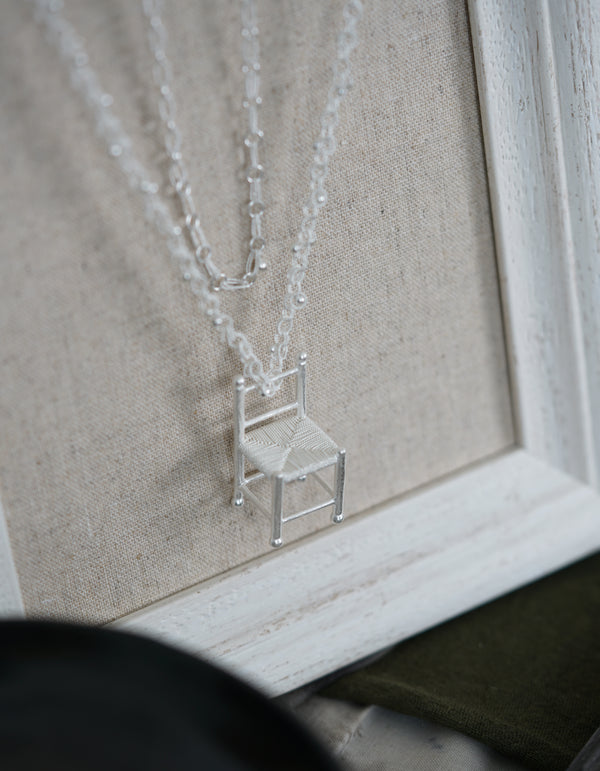 LATTICE CHAIR PENDANT/BROOCH