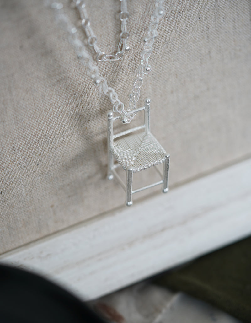 LATTICE CHAIR PENDANT/BROOCH