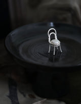 PEARL CHAIR PENDANT/BROOCH