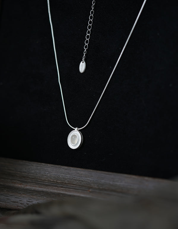 BASIC CENTER AGATE NECKLACE